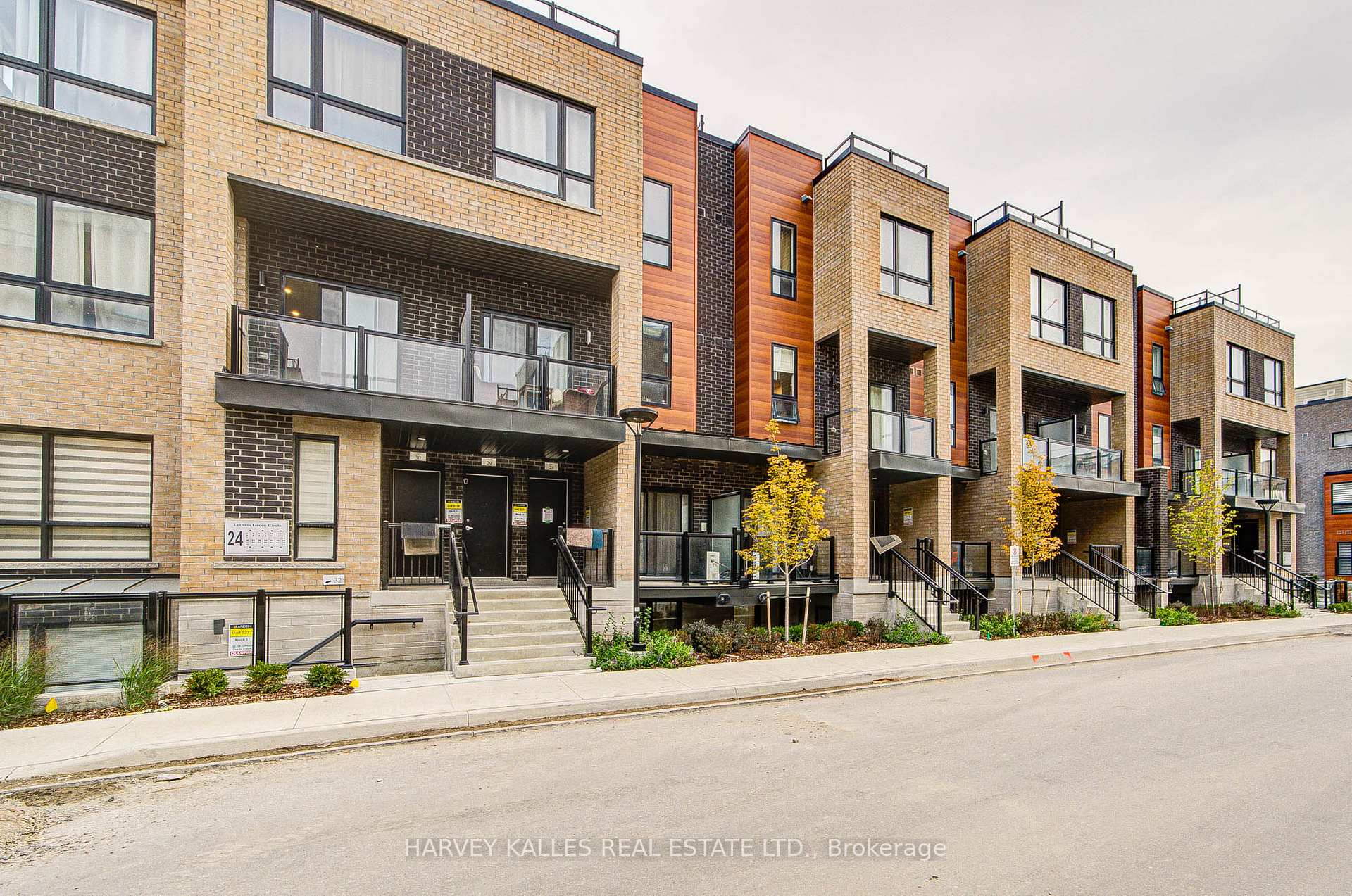 24 Lytham Green Circle