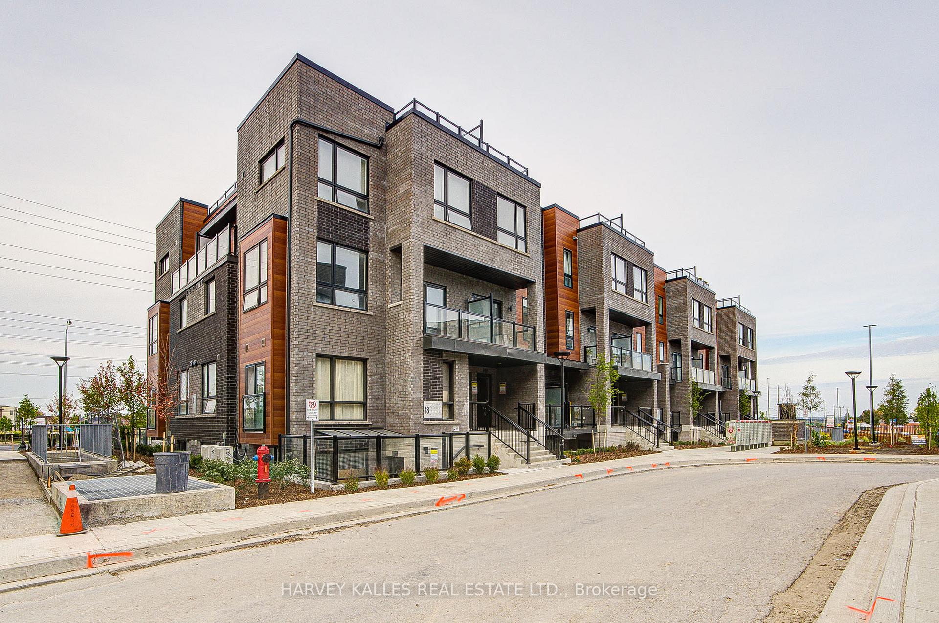 18 Lytham Green Circle