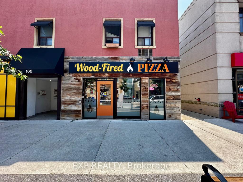 162 Lakeshore Road E