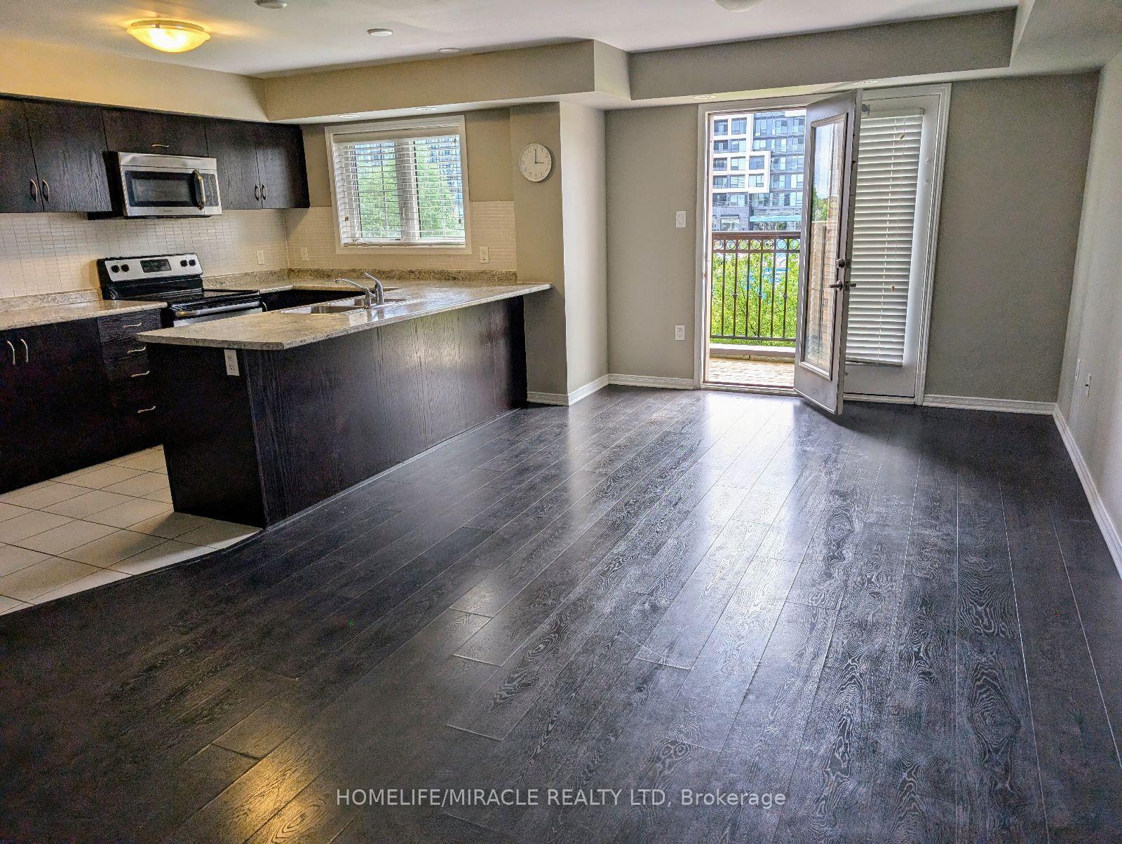 2441 Greenwich Drive