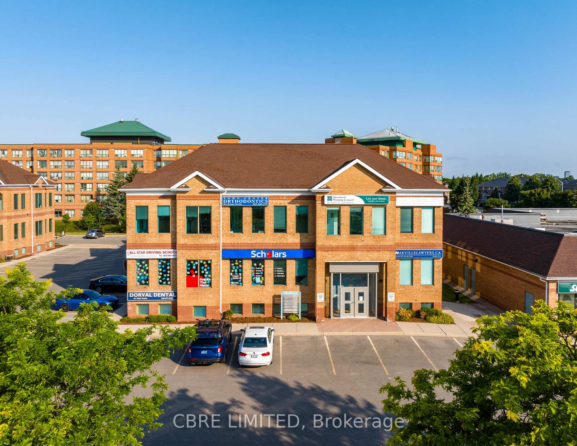 243 North Service Road W