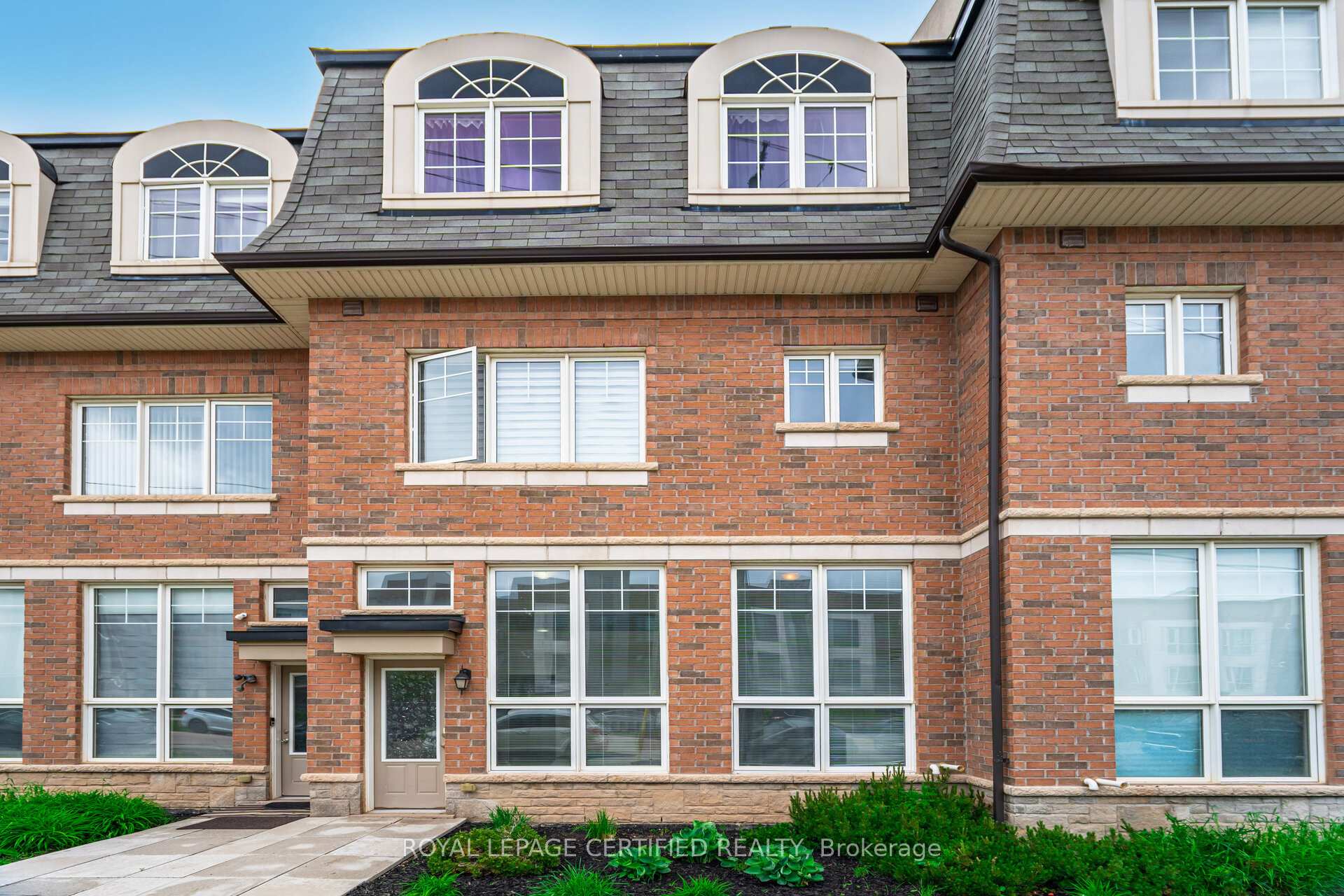 2420 Baronwood Drive