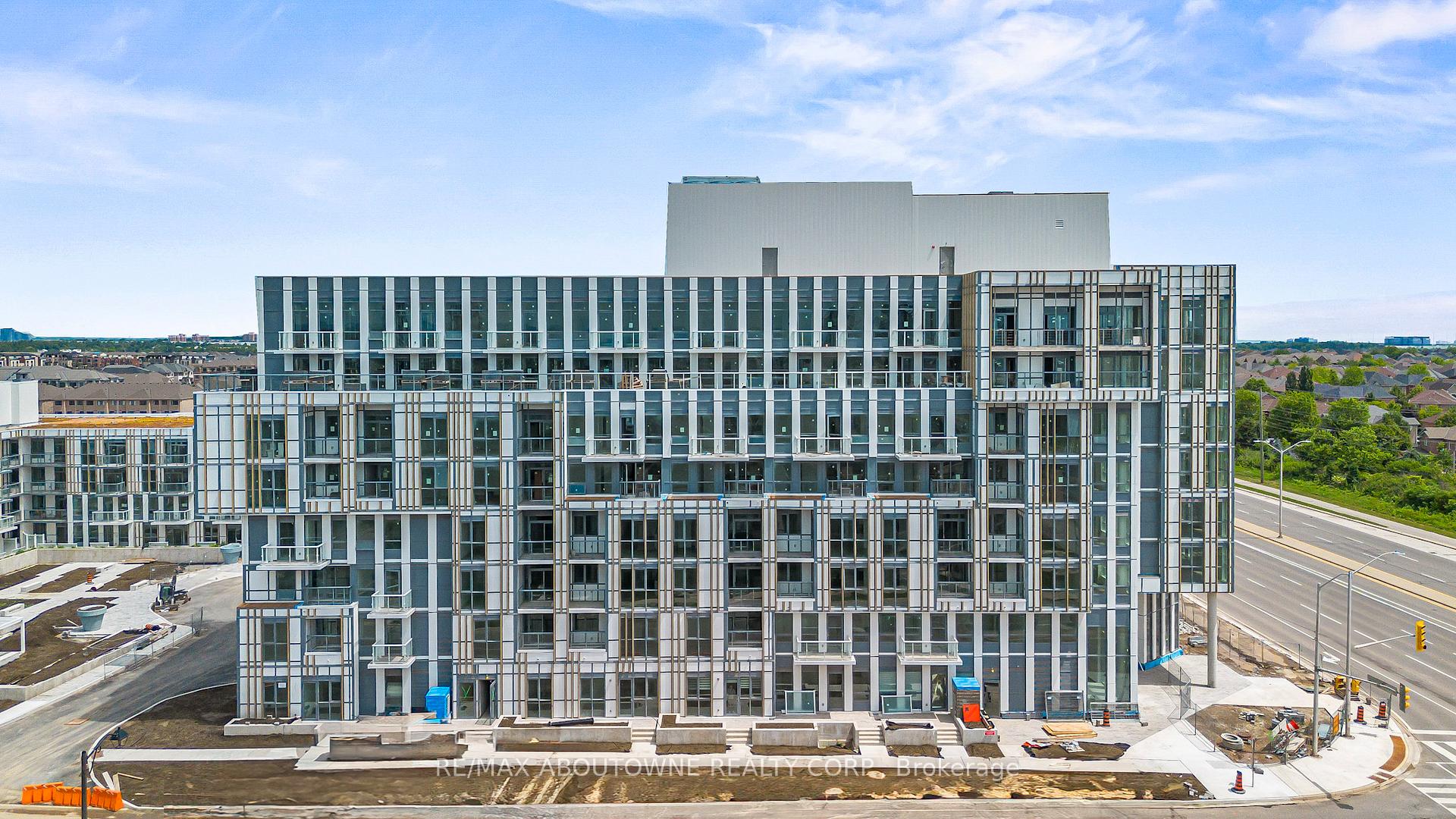 1005 Dundas Street E