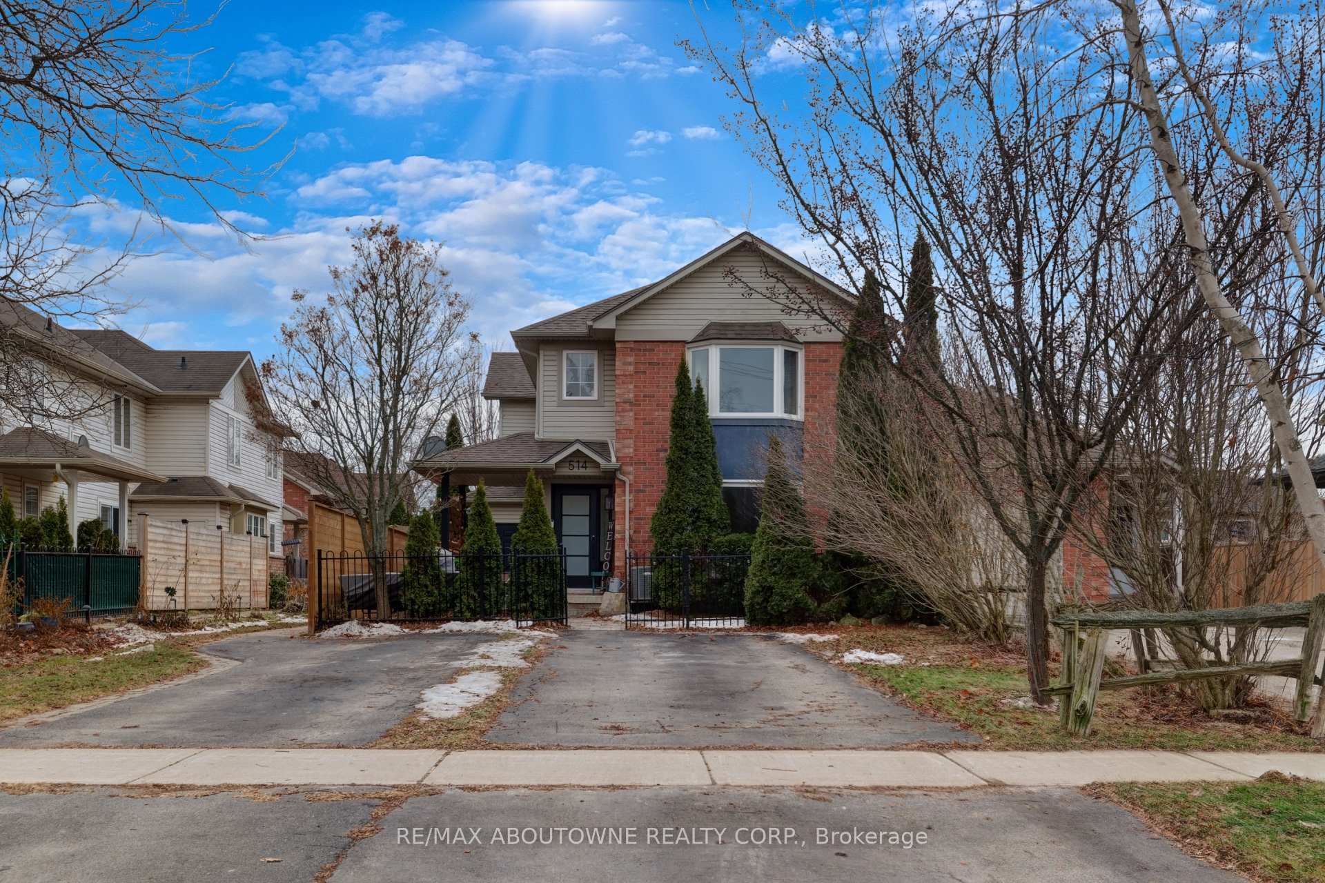 514 Jerseyville Road W