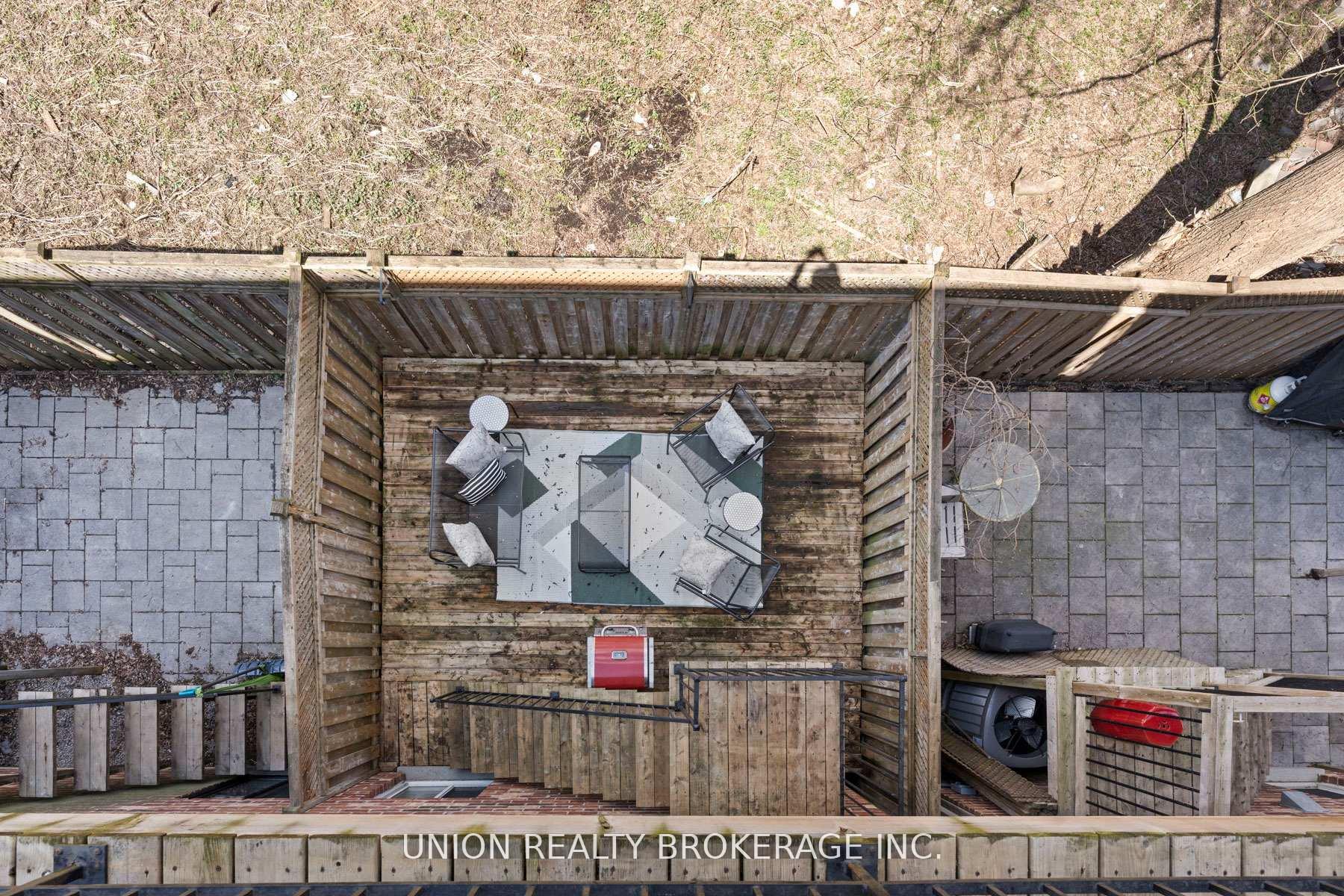 Property photo 33