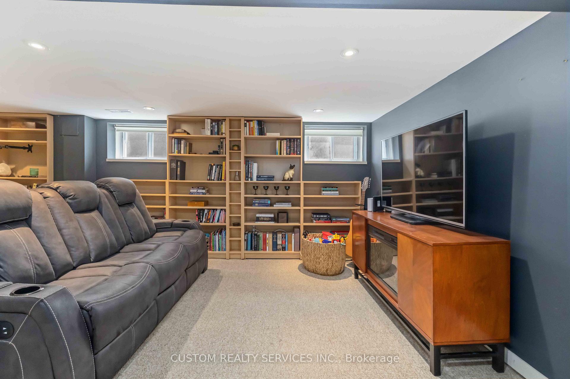 Property photo 24