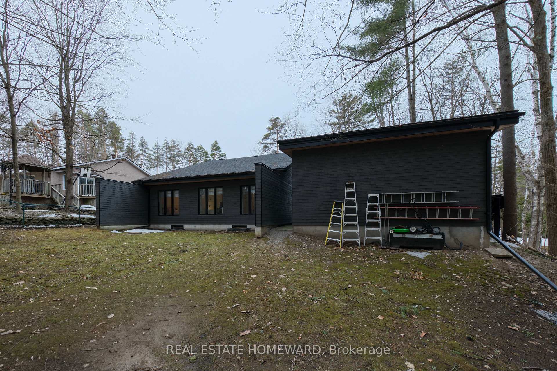Property photo 38