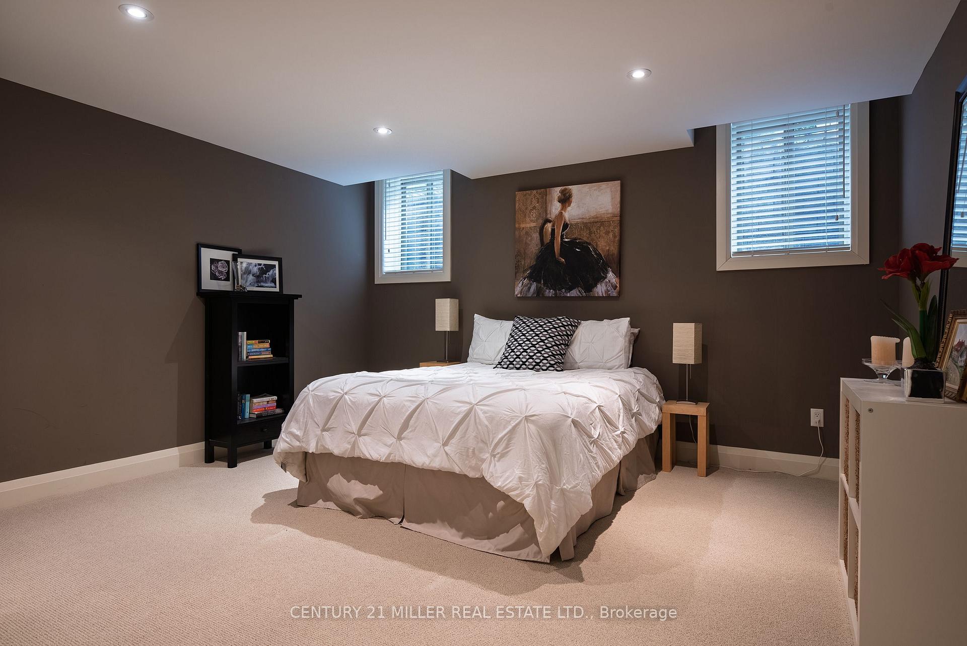 Property photo 33