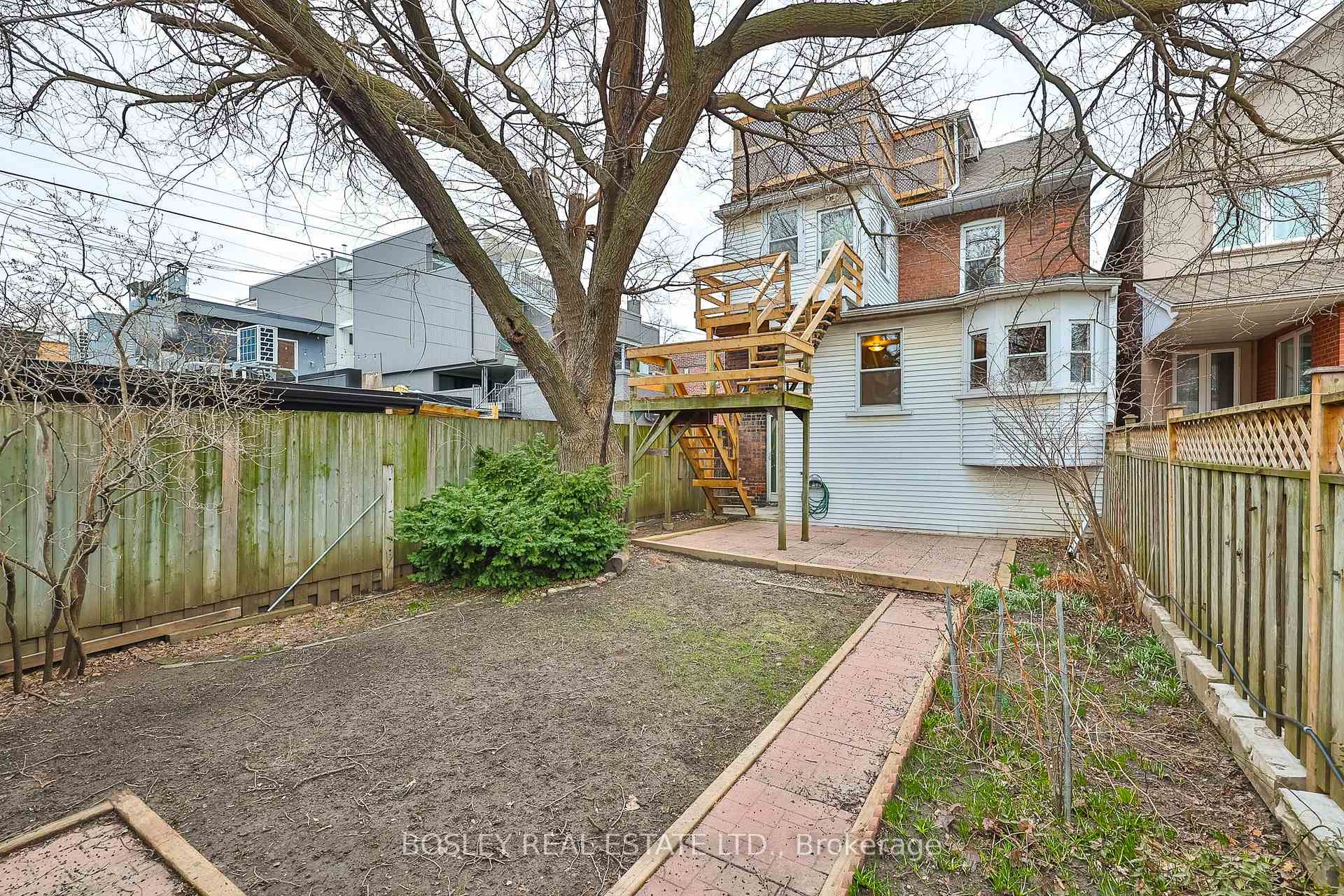 Property photo 33
