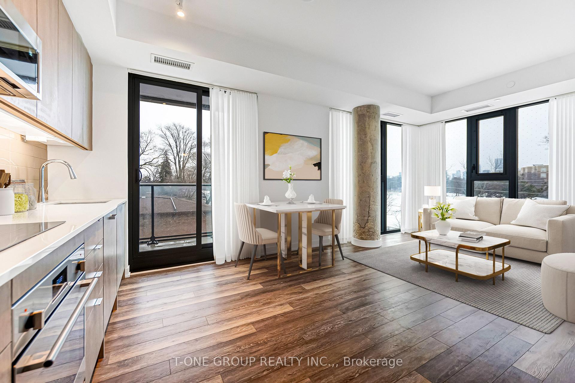 250 Lawrence Avenue W