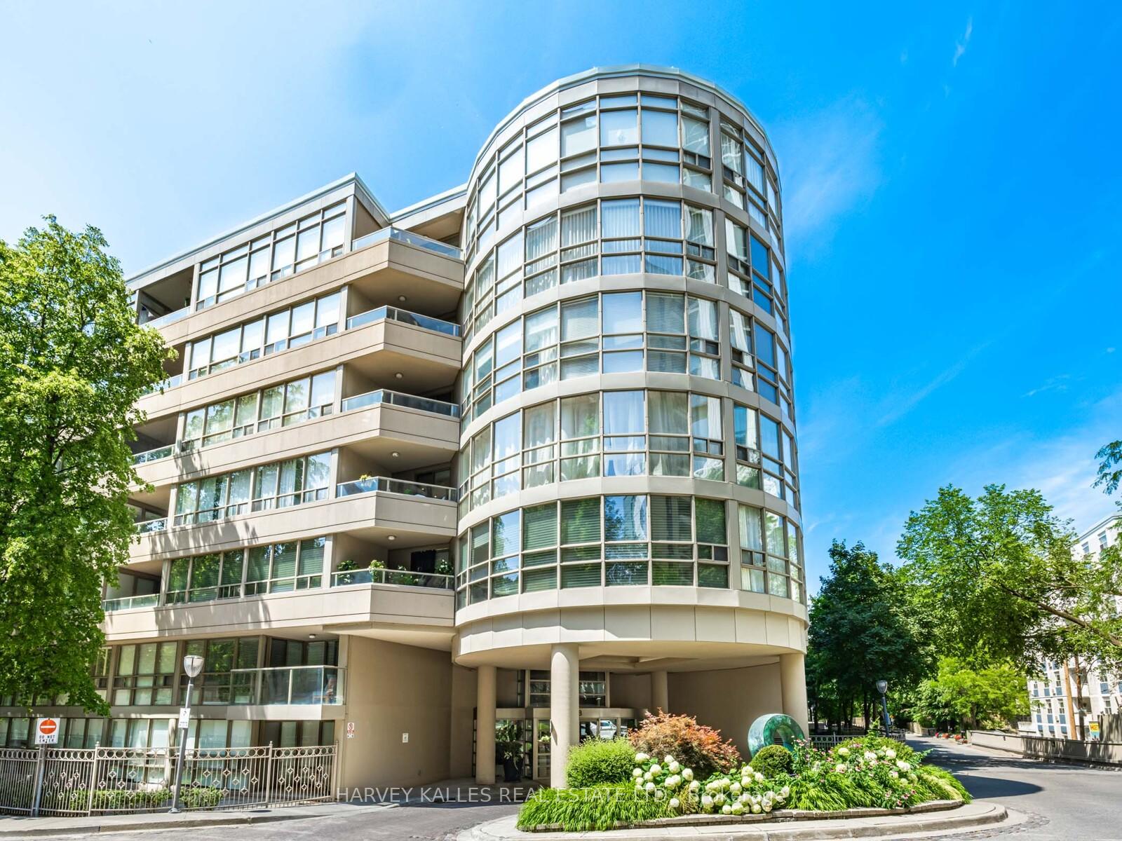 18 Lower Village Gate