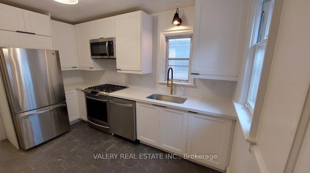 130 Glengarry Avenue