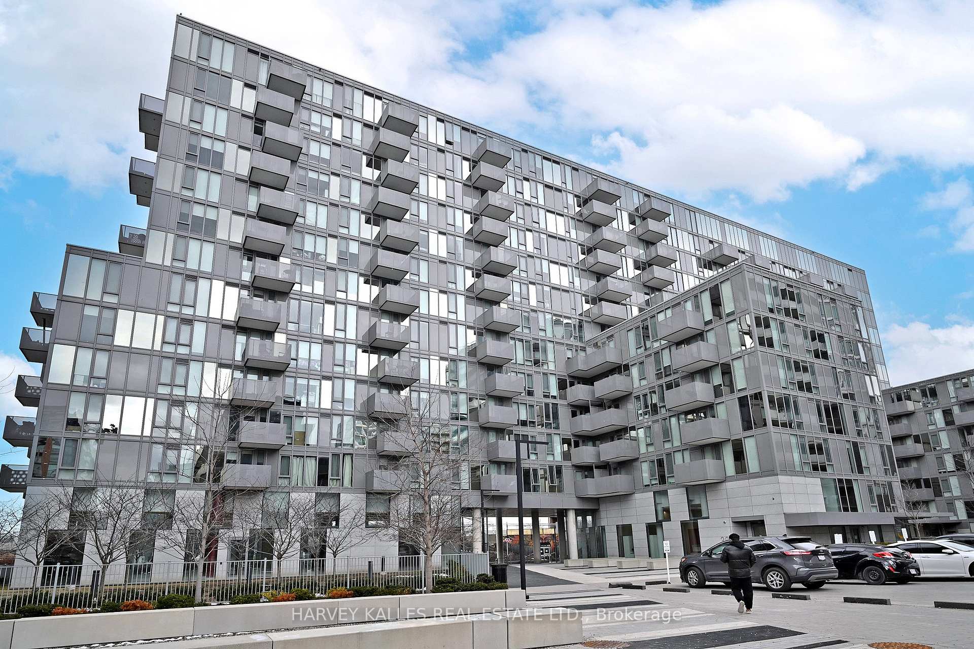 38 Monte Kwinter Court