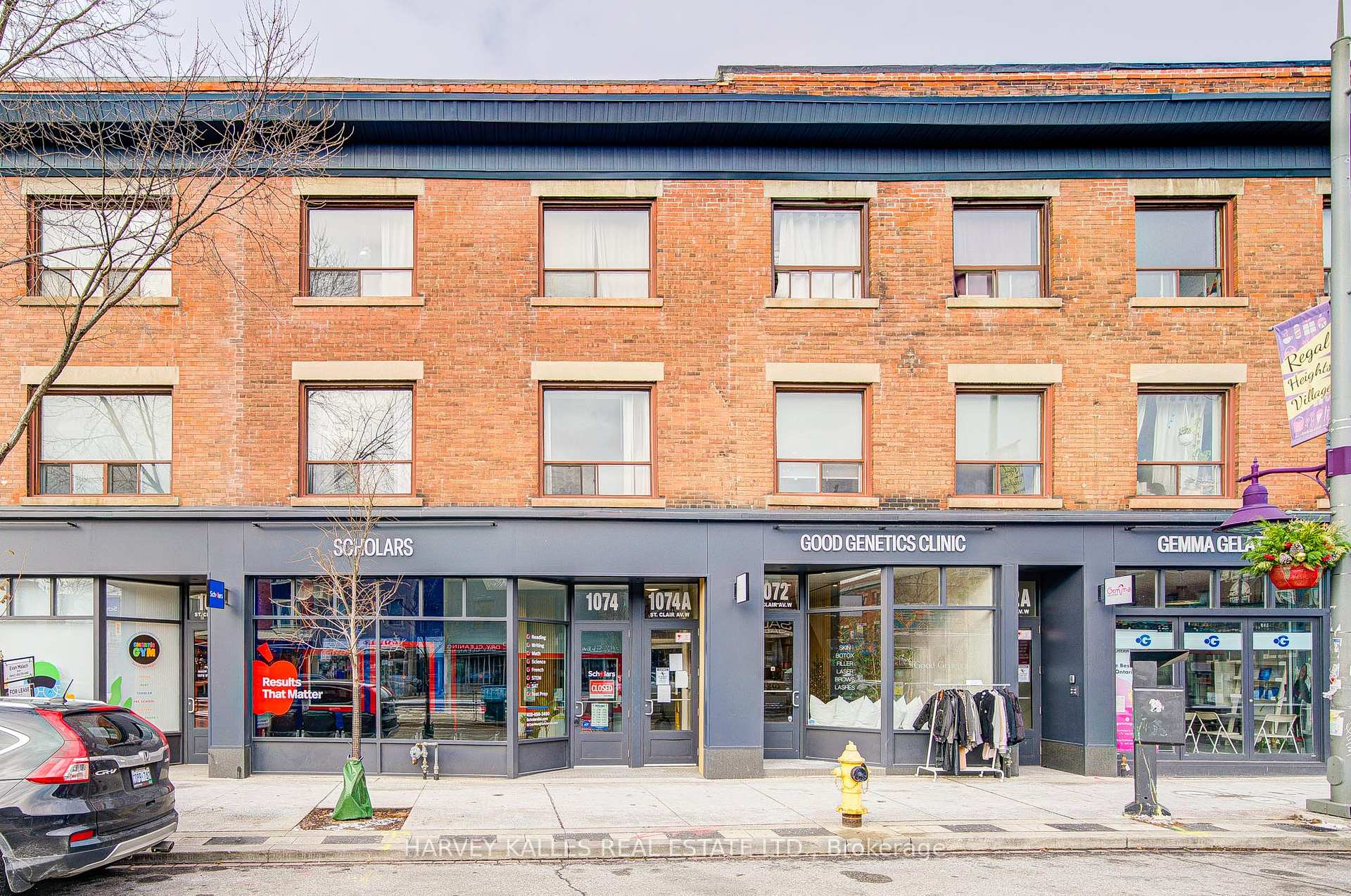 1074 St Clair Avenue W