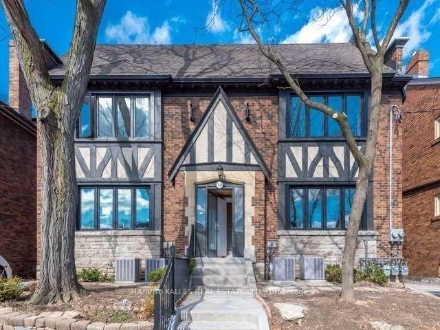 52 College View Avenue