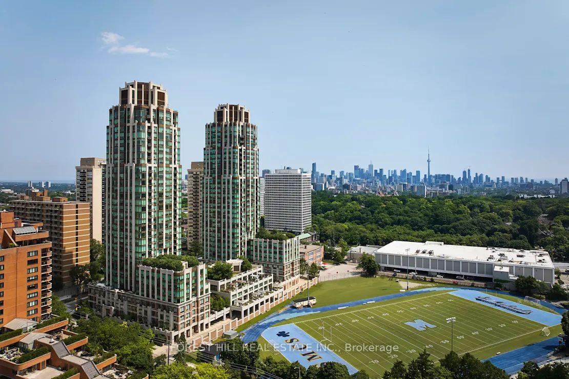 310 Tweedsmuir Avenue