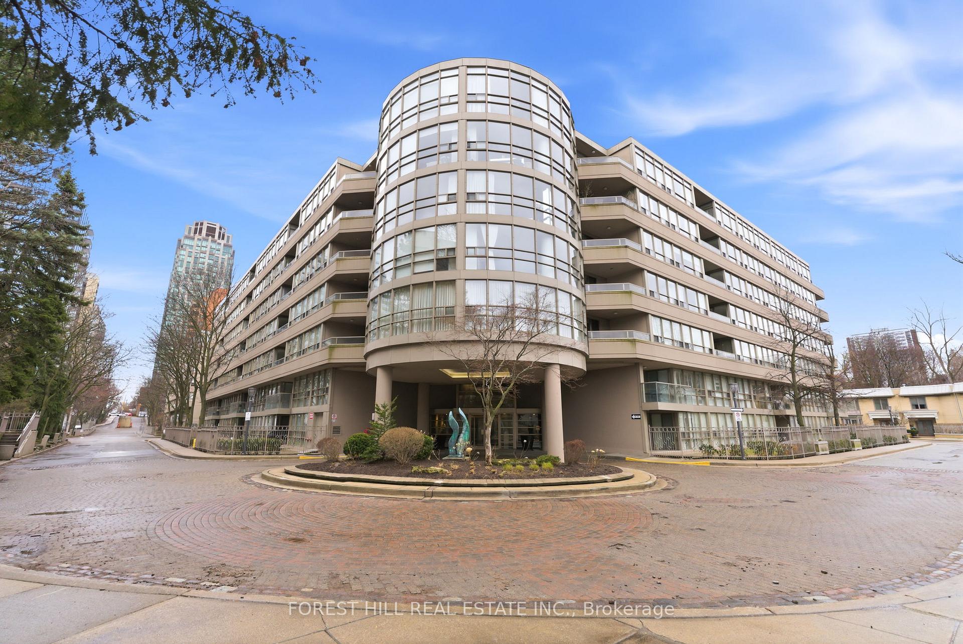 19 Lower Village Gate