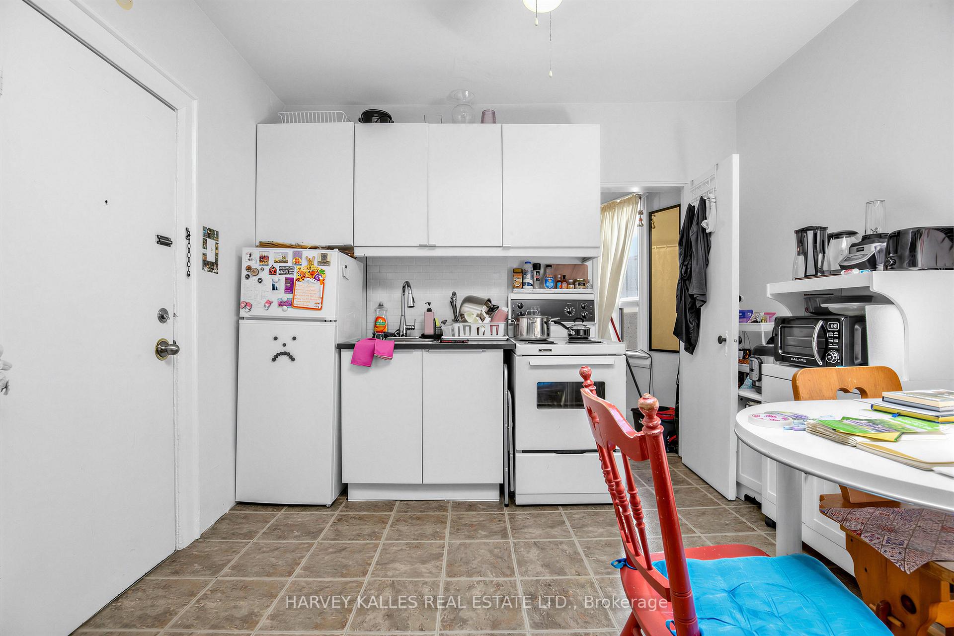 1378 Bathurst Street