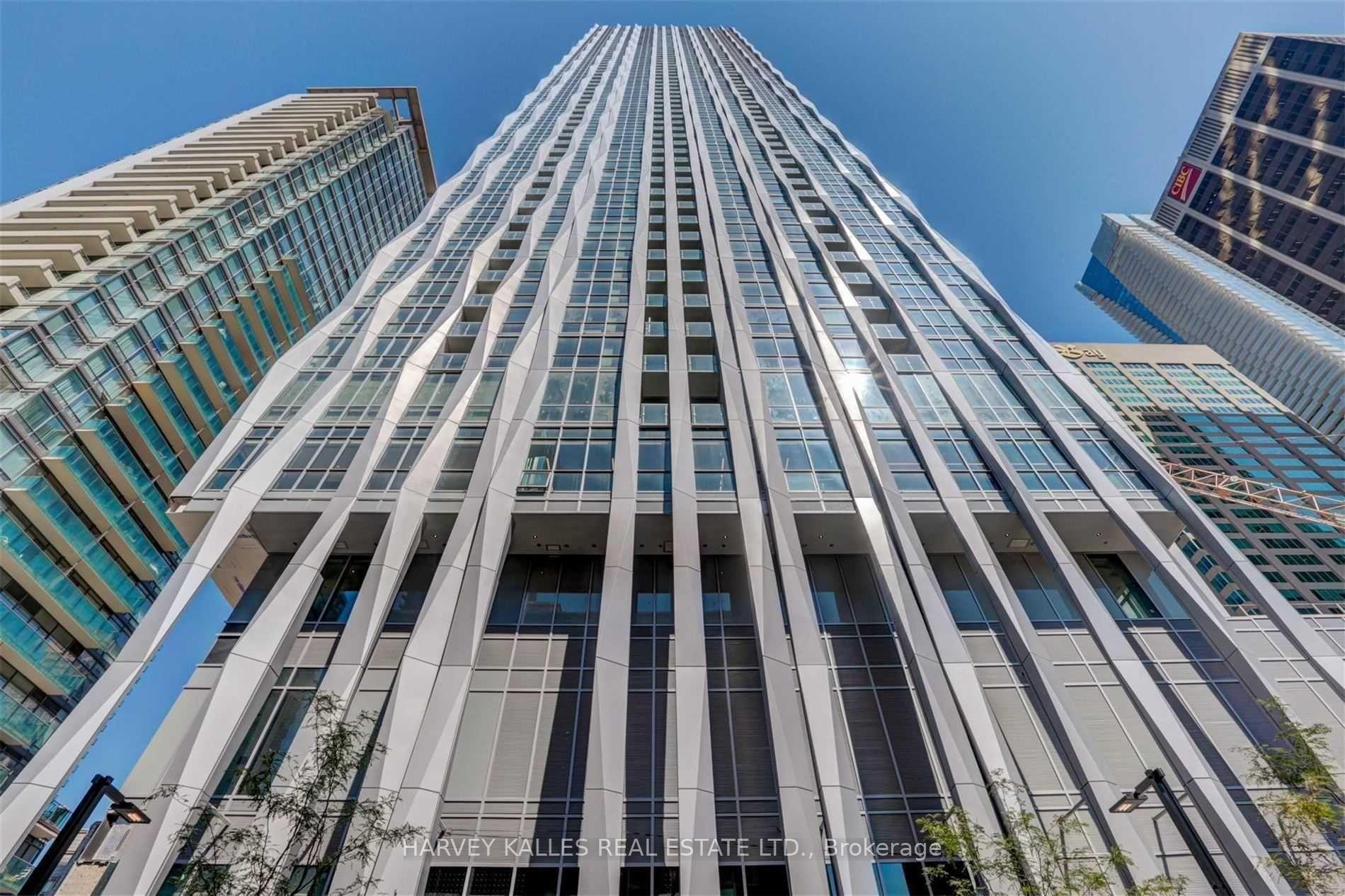 1 Yorkville Avenue