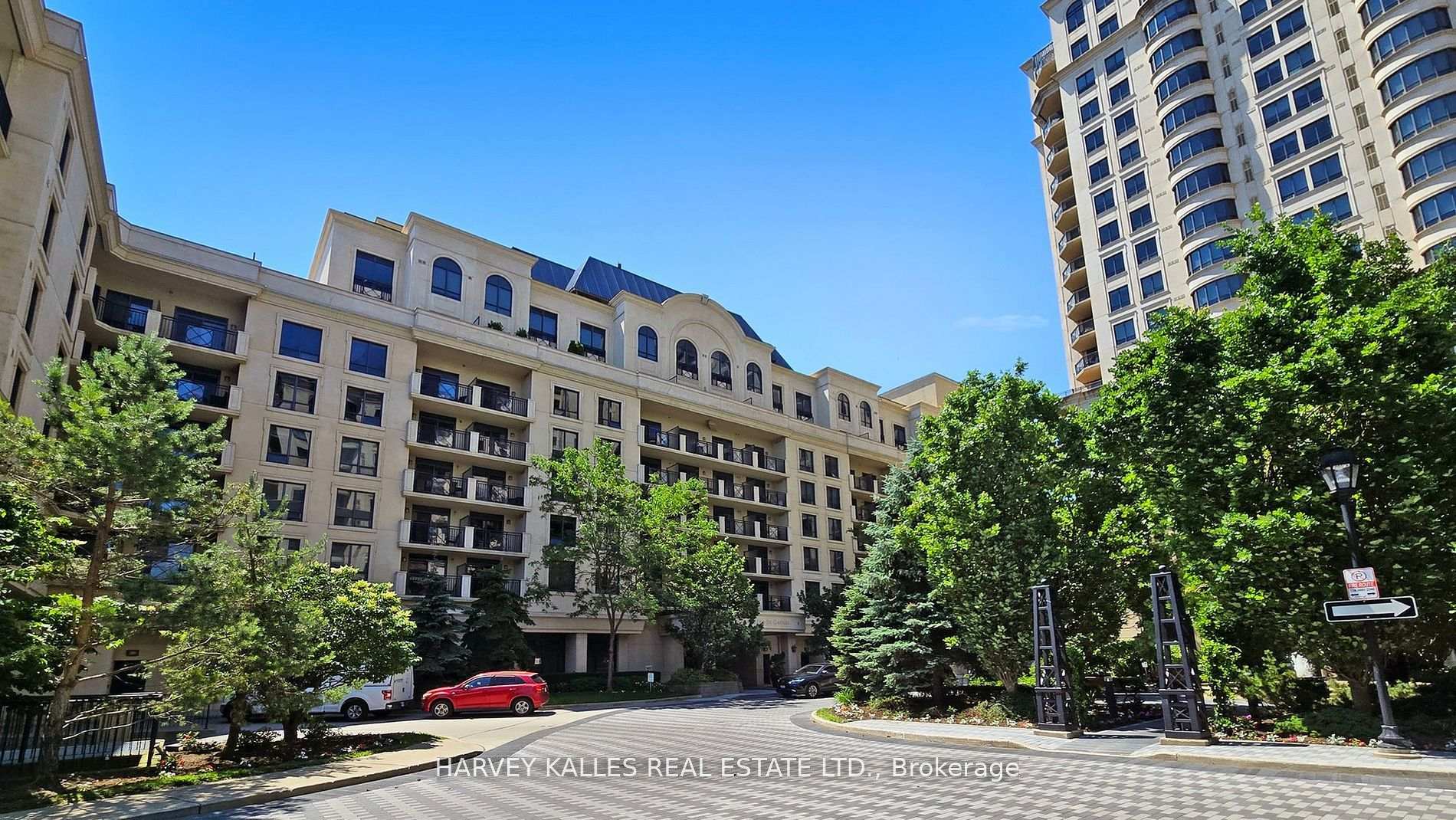 650 Sheppard Avenue E