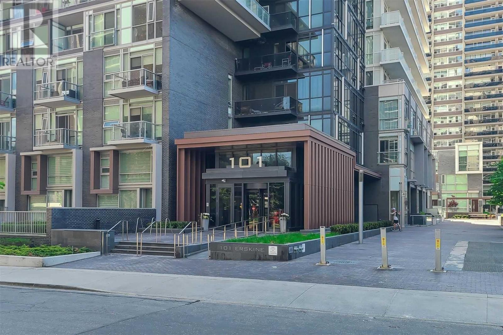 101 Erskine Ave