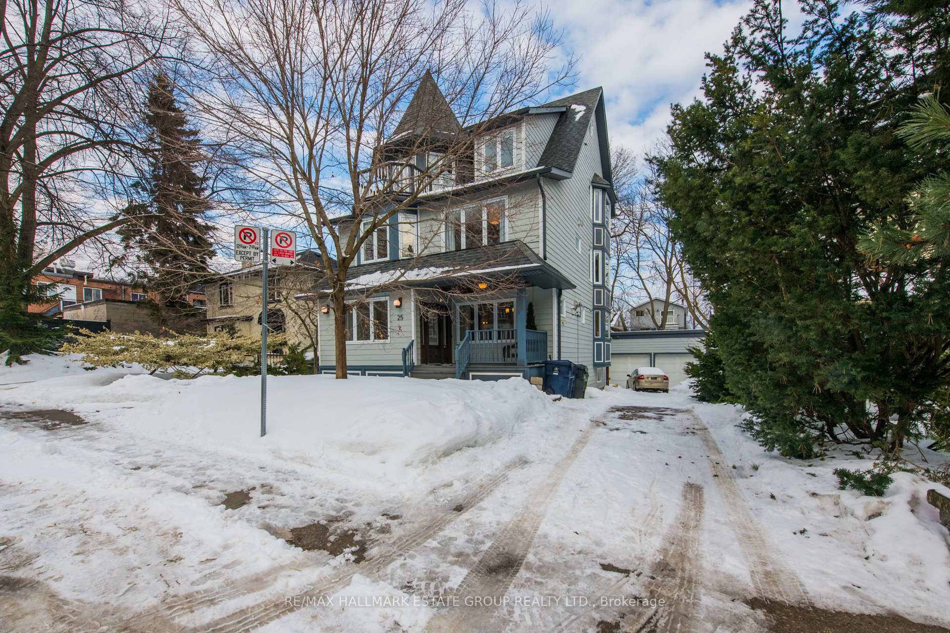 25 Neville Park Boulevard