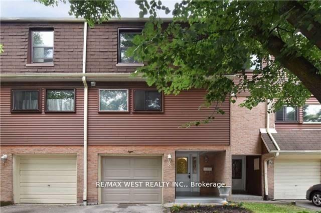 120 Murison Boulevard