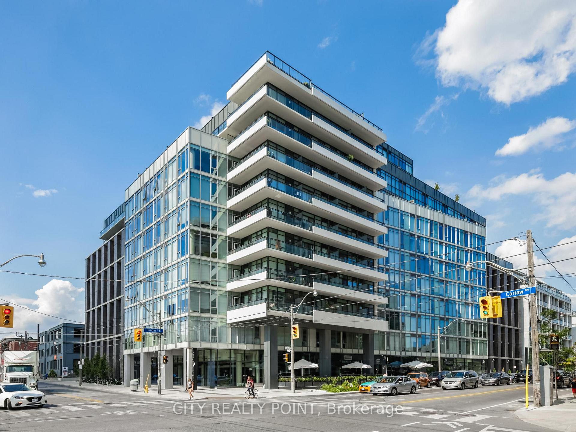 1190 Dundas Street E