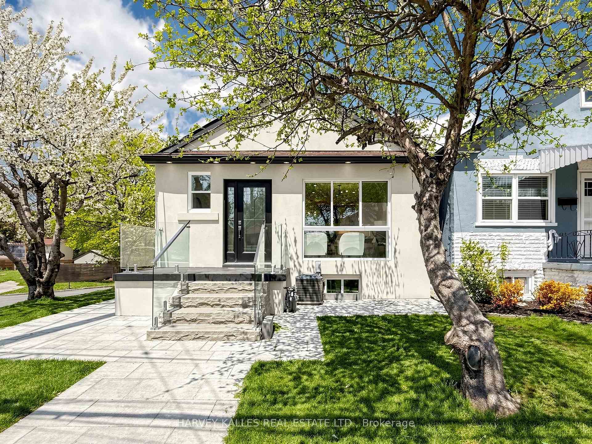 982 Cosburn Avenue