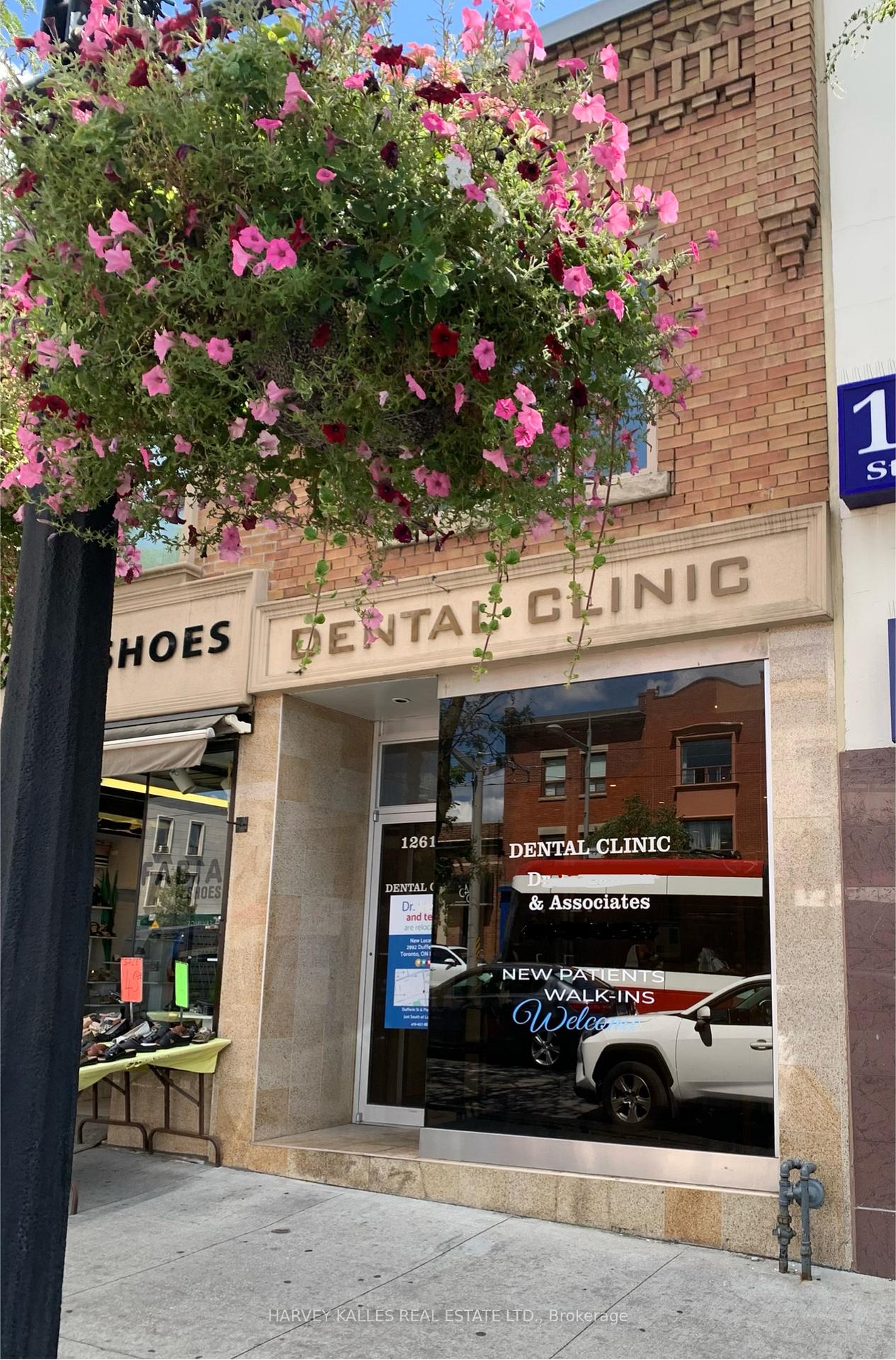 1261 A St.Clair Avenue W