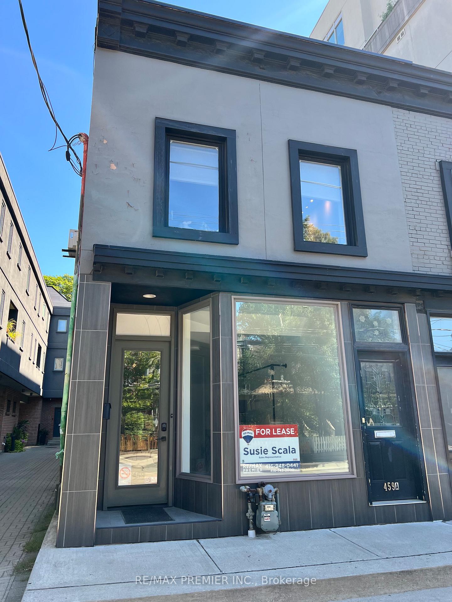 459 Roncesvalles Avenue