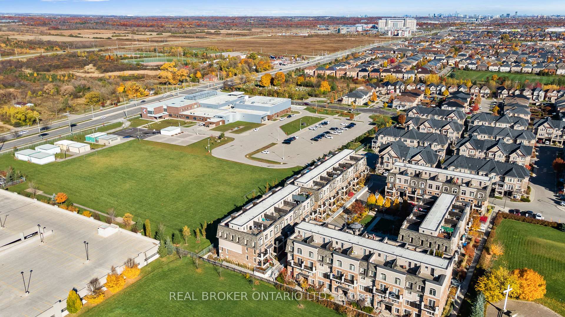 2441 Greenwich Drive N