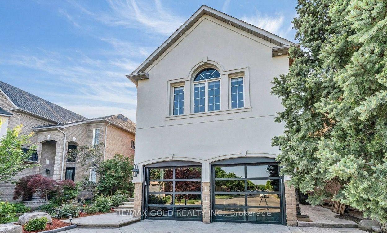 2293 Woodcrest Drive