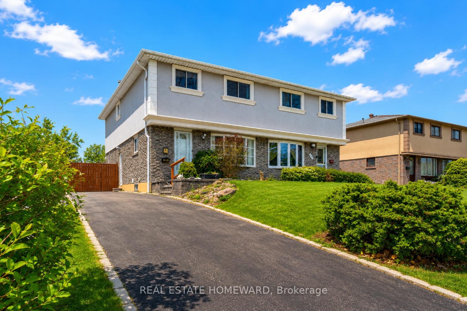 783 Dodsworth Crescent